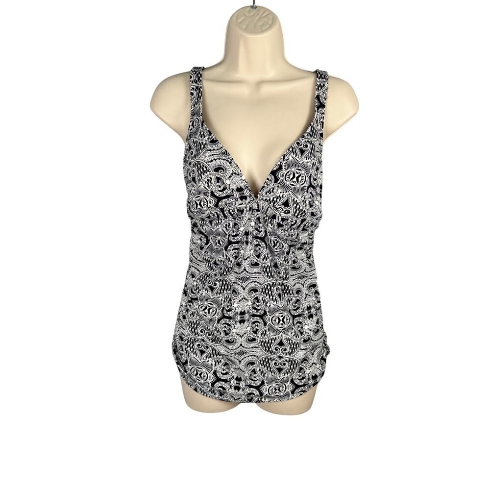 Title Nine Tank Top Womens Small Black White Print Athletic Lined Bust Golf Gym